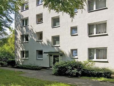 Charmante 3-Zimmer-Etagenwohnung in Mönchengladbach mit Wannenbad und Balkon