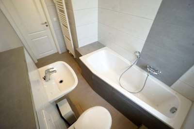 Frisch renoviert im Plauener Süden: 3 Zimmer mit saniertem Bad · Südvorstadt · 2. Etage