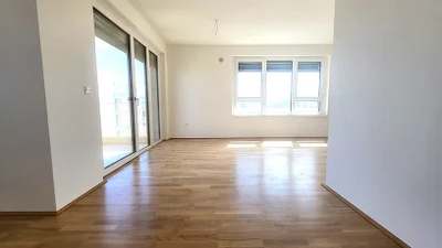 2-Zimmer-Wohnung mit Balkon, Top 16