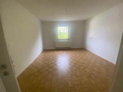 Nette 2-Raum-DG-Wohnung in Uni-Nähe