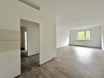 Großzügige 3-Raum-Wohnung in der Aue
