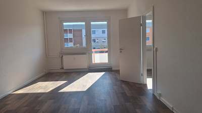 Herbstaktion: komplett renovierte Dreiraumwohnung zum Rundum-Wohlfühlen!*