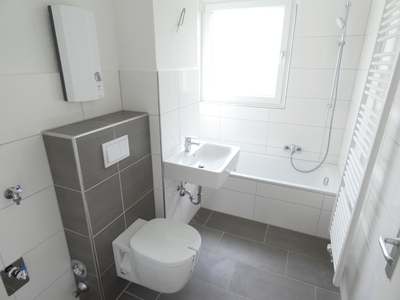 Modernisierte 3-Zi.-Whg. mit Balkon in angrenzender Nähe zu E-Haarzopf!