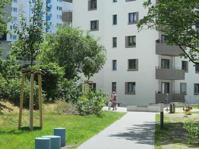 1 Zimmer in Gropiusstadt