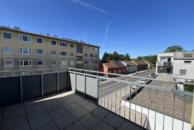 Betreutes Wohnen - helle 2 Zimmerwohnung mit Balkon in Spillern