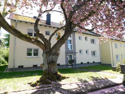 Überruhr-Holthausen: Renovierte 2-Zi.-Whg. mit großem Balkon