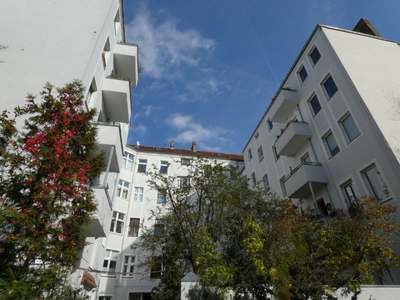 Schicke Singlewhg. sucht nette/n Nachmieterin!