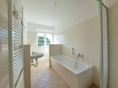 2 Zimmer · Walbecker Str. 56 · Stadtfeld West · frei ab sofort