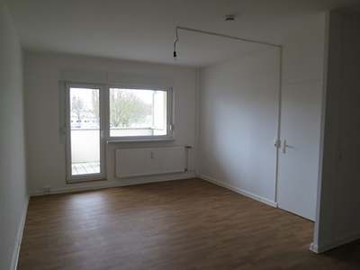 Stilvolle Vier-Zimmer-Wohnung mit Balkon – entspannt wohnen, lässig leben