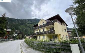 PERFEKT! Gemütliche, geförderte 3-Zimmer Dachgeschoßwohnung mit Balkon und Abstellplatz in Böckstein! Mit hoher Wohnbeihilfe