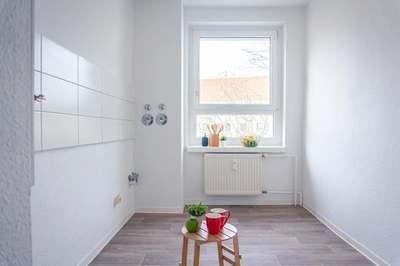 Helle 3-Raum-Wohnung mit Tageslichtbad