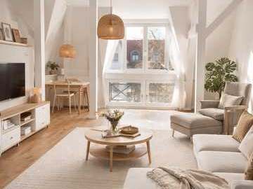 Modernisiertes 5 Zimmer Apartment mit Terrasse und Einbauküche / ohne Aufzug