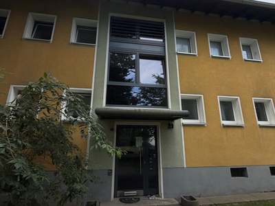 Bezugsfertige 3,5-Zimmerwohnung mit eigenem Garten!