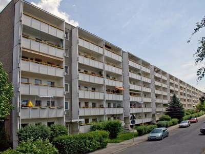 Hübsche 3-Raum-Wohnung mit Balkon und Wanne!