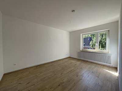 Geräumige 3-Zimmer-Wohnung mit Badewanne in Wilhelmshaven City!