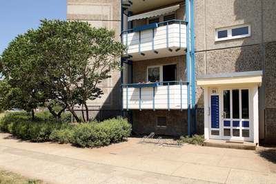 ... Wohngebietsrandlage ... mit Balkon ... · 6. Etage · Genossenschaft · Genossenschaftsanteile: 1.120,00 € · Eintrittsgeld: 50,00 € · Verfügbarkeit: sofort