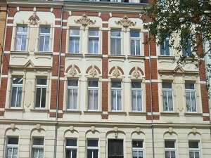 Großzügige 3 Raum Wohnung im Altbau