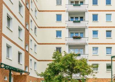 Schöne 3-Raum-Wohnung in Rostock - Lichtenhagen · frei ab 15.10.2026