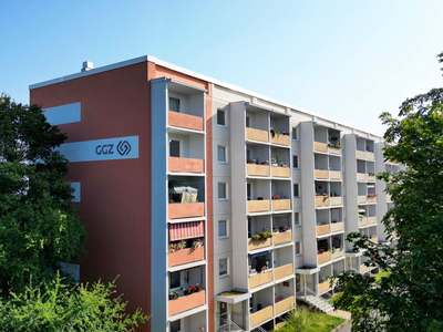 *3 Raum-Wohnung mit Balkon* · frei ab nach Absprache