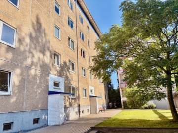 Erstbezug nach Sanierung – 3-Raum-Wohnung im Zentrum