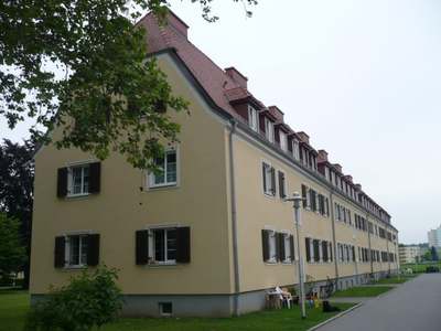3-Zimmer-Wohnung · Dr.Bayerstr.2 · verfügbar ab 10/2026