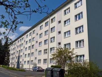 Noch keine 28 Jahre alt, dann greif zu – Junges Wohnen!