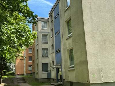 Lust auf Veränderung: interessante 4-Zimmer-Wohnung mit Balkon!