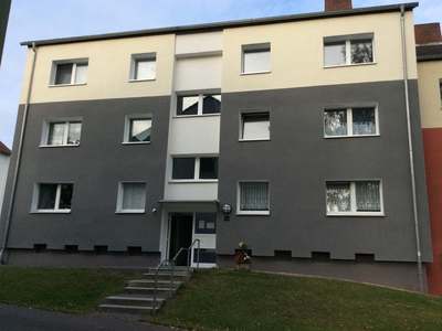 Barrierearm: Bezugsfertige Erdgeschosswohnung mit Dusche!