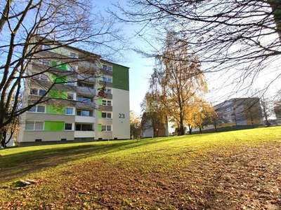 FRISCH renovierte 3-Zimmer Wohnung mit Ausblick!
