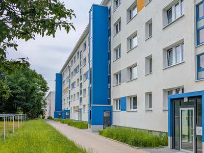 Neu saniert mit Blick ins Grüne · Wasserberg · 3.OG · Verfügbarkeit: sofort
