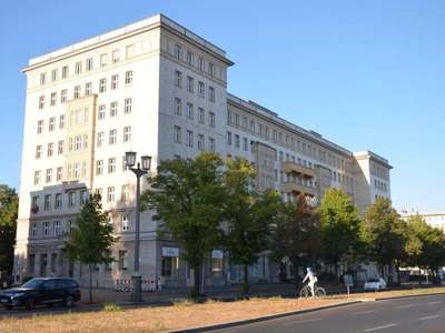 3-Zimmer-Wohnung in Friedrichshain mit Balkon