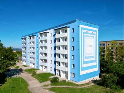 3-Raum-Wohnung mit Balkon · frei ab nach Absprache