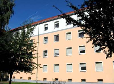 2 Zimmer Wohnung im 2. OG ohne Balkon (kein Aufzug) · frei ab 01.11.2026