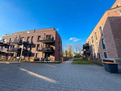 Lichtdurchflutete 3 Zimmer Wohnung mit Dachterrasse in Hamburg Lokstedt · frei ab 01.09.2026