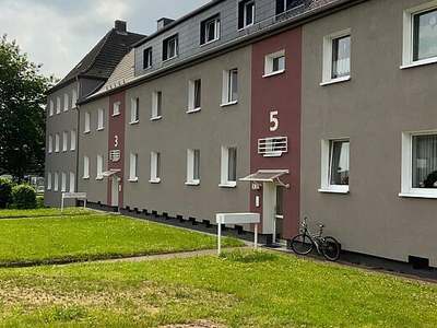 3-Zimmer-Dachgeschosswohnung mit Laminat in Bochum Harpen · frei ab 01.11.2026