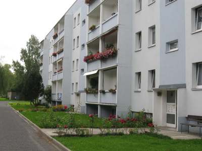 Top sanierte 3-Zimmer-Wohnung in grünem Wohngebiet