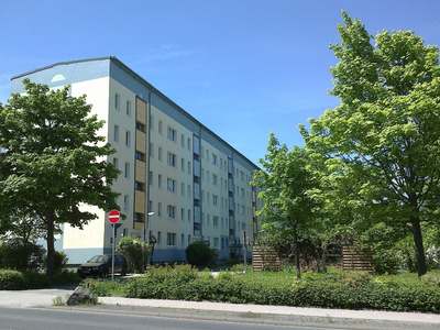 Perfekt für die kleine Familie - helle 3-Zimmer-Wohnung · 4. OG rechts