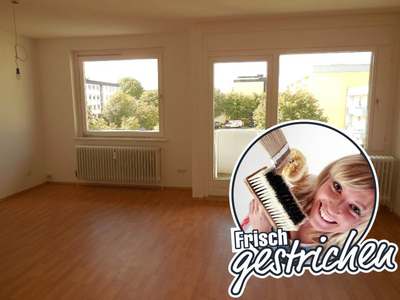 Frisch Renovierte 3 Zimmer-Wohnung mit Balkon