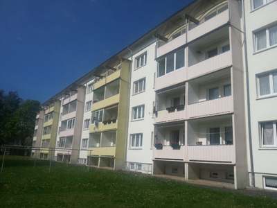 3-Raum Wohnung mit Balkon in Weinaunähe · 1. Etage · frei ab 10.10.2026