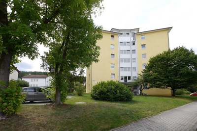 Bubenreuth-3-Zimmer - Wohnberechtigungsschein erforderlich! · frei ab 01.12.2026