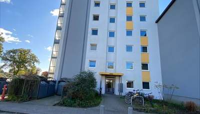 Helle 3-Zimmer-Wohnung mit Balkon · frei ab 01.11.2026
