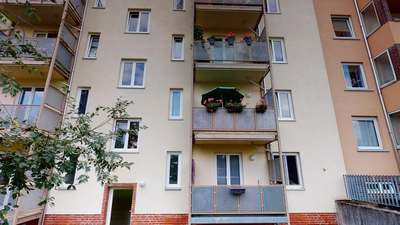 Balkonwohnung in ruhiger Seitenstraße gelegen