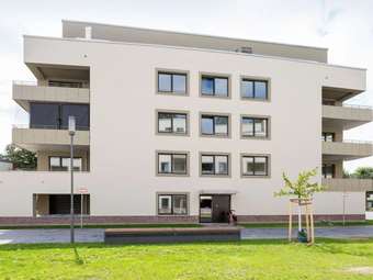 Neubau - Erstbezug im schönen Grünau mit großen Balkon