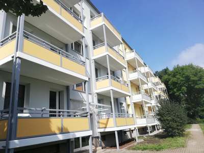 Lichterfüllte 3-Raum-Wohnung mit Balkon · frei ab 01.01.2027