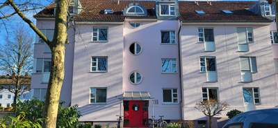 gemütliche DG Wohnung (3. OG) in sehr guter Lage, ohne Aufzug, Stellplatz · frei ab 18.11.2026