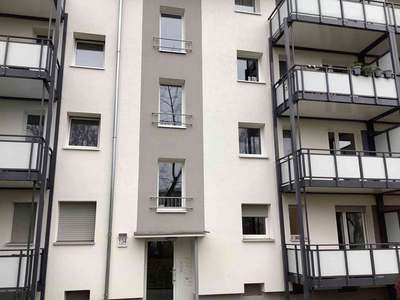 Sanierte 3,5 Zimmerwohnung mit Balkon in beliebter Lage