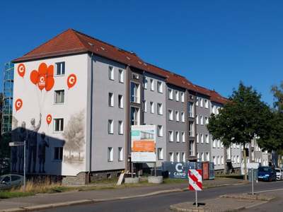 Erstbezug nach Sanierung / Wanne / Balkon · frei ab 30.06.2026