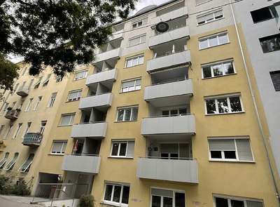 Gut aufgeteilte 2-Zimmer-Wohnung mit Abstellraum · gefördert