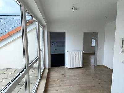 Attraktive 2-Zimmer-Wohnung mit Dachloggia in toller Lage von Menden Platte Heide
