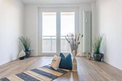 Direkt am Schlossteich gelegene 1-Raum-Wohnung mit Balkon · frei ab 15.10.2026